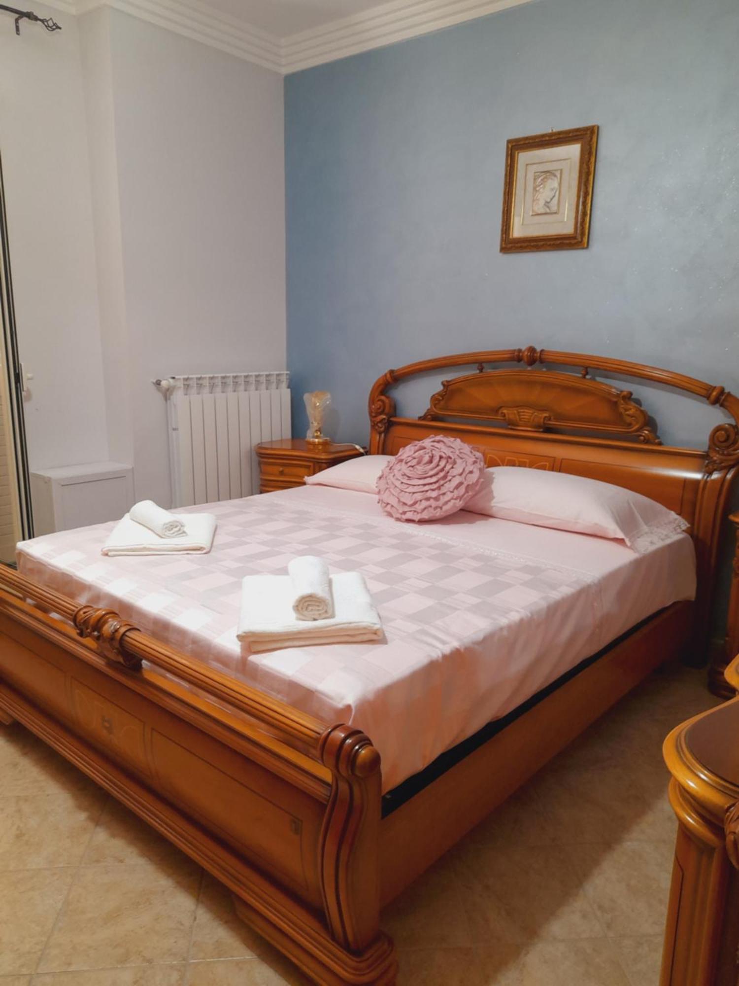 Al Cortile Del Pozzo Apartment Delia Exterior photo