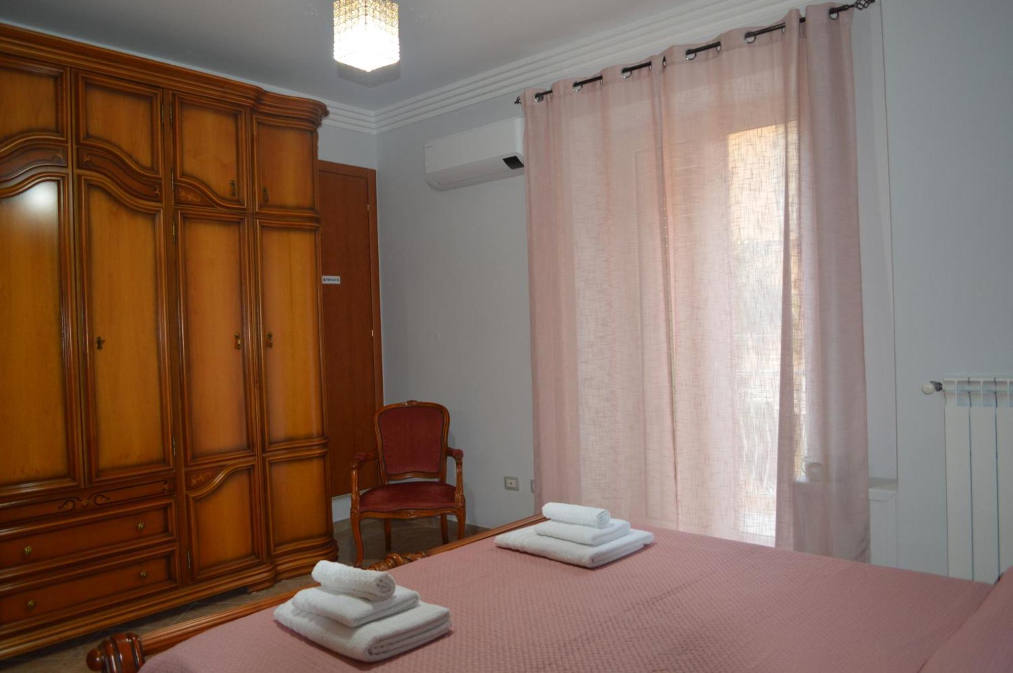 Al Cortile Del Pozzo Apartment Delia Exterior photo
